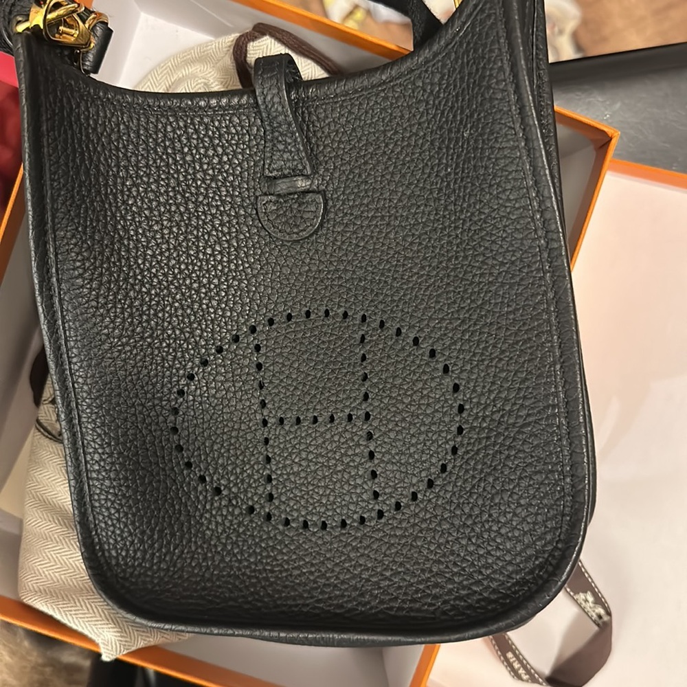 rare****   bag 
hermes evelyne 16 
amazone bag AV 

black/noir color